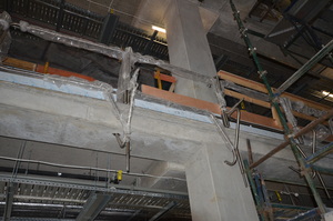 https://archive.abp.unimelb.edu.au/objects/images/Construction/Images/Atrium stainless steel wire mesh & frames/DSC_7838.JPG