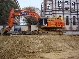 https://archive.abp.unimelb.edu.au/objects/images/Construction/Images/Basement/Bulk excavation/DSC_0175B.JPG