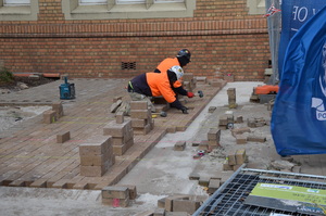 https://archive.abp.unimelb.edu.au/objects/images/Construction/Images/External Works/Brick paving & brick walls/DSC_9025.JPG