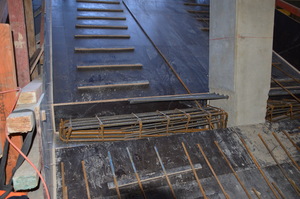 https://archive.abp.unimelb.edu.au/objects/images/Construction/Images/Stairs, walkways and balustrades/Concrete/To main lecture theatre/DSC_3119.JPG