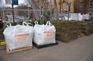 https://archive.abp.unimelb.edu.au/objects/images/Construction/Images/External Works/Soil & instant turf grass/DSC_9771.JPG