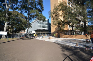 https://archive.abp.unimelb.edu.au/objects/images/Construction/Images/External Works/Brick paving & brick walls/DSD_0056.JPG