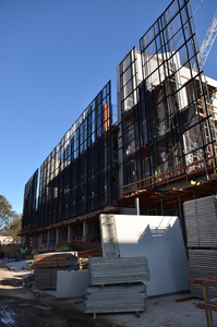 https://archive.abp.unimelb.edu.au/objects/images/Construction/Images/Facades/Precast concrete/Levels 1-5/DSC_2291.JPG