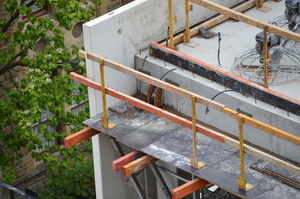 https://archive.abp.unimelb.edu.au/objects/images/Construction/Images/Structural steel/Cantilever/Anchorage/DSC_3486.JPG