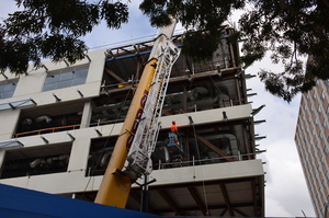 https://archive.abp.unimelb.edu.au/objects/images/Construction/Images/Facades/Precast concrete/To cantilever/DSC_6199.JPG