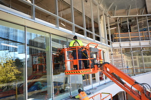 https://archive.abp.unimelb.edu.au/objects/images/Construction/Images/Doors and door frames/Atrium vertical sliding glazed door/DSC_7648.JPG