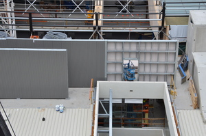 https://archive.abp.unimelb.edu.au/objects/images/Construction/Images/Structural steel/Plantroom roof & claddings/DSC_5362.JPG