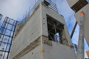 https://archive.abp.unimelb.edu.au/objects/images/Construction/Images/Precast structural concrete walls and columns/Levesl 2-5/DSC_1959.JPG