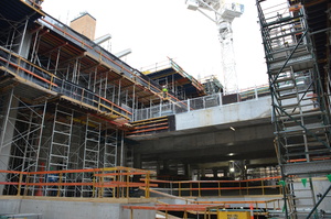 https://archive.abp.unimelb.edu.au/objects/images/Construction/Images/Concrete suspended slabs and beams/Levels 1-5 & formwork/DSC_2605.JPG