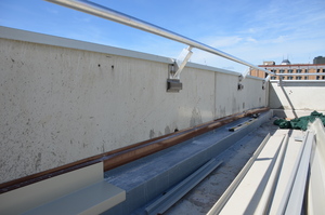 https://archive.abp.unimelb.edu.au/objects/images/Construction/Images/Roof/Parapets and Handrails/DSC_6243.JPG