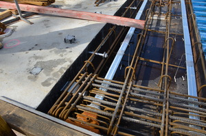 https://archive.abp.unimelb.edu.au/objects/images/Construction/Images/Concrete suspended slabs and beams/Post-tensioned beams & slabs/DSC_3018.JPG