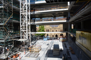 https://archive.abp.unimelb.edu.au/objects/images/Construction/Images/Stairs, walkways and balustrades/Structural steel walkway level 2 east/DSC_4390.JPG