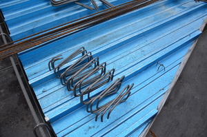 https://archive.abp.unimelb.edu.au/objects/images/Construction/Images/Concrete suspended slabs and beams/Post-tensioned beams & slabs/DSC_2270.JPG