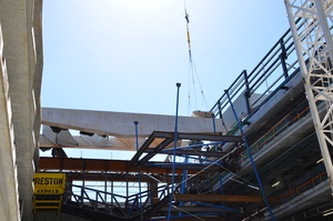 https://archive.abp.unimelb.edu.au/objects/images/Construction/Images/Hanging studio/Steel framing/DSC_4963.JPG