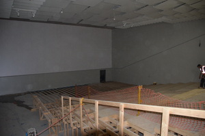 https://archive.abp.unimelb.edu.au/objects/images/Construction/Images/Floors and finishes/Floor framing to lecture theatres/Large theatre tier/DSC_7124.JPG