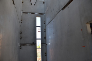 https://archive.abp.unimelb.edu.au/objects/images/Construction/Images/Precast structural concrete walls and columns/Levesl 2-5/DSC_2311.JPG