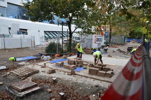 https://archive.abp.unimelb.edu.au/objects/images/Construction/Images/External Works/Brick paving & brick walls/DSC_7386.JPG