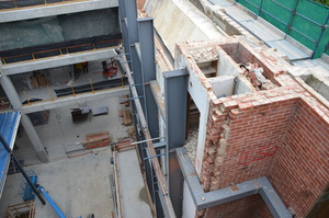 https://archive.abp.unimelb.edu.au/objects/images/Construction/Images/Facades/Joseph Reed/Restoration during BM construction/DSC_3924.JPG