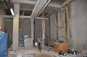https://archive.abp.unimelb.edu.au/objects/images/Construction/Images/Services/Mechanical/Large plant room basement/DSC_3777.JPG