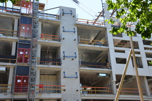 https://archive.abp.unimelb.edu.au/objects/images/Construction/Images/Facades/Precast concrete/Polished south side/DSC_3738.JPG