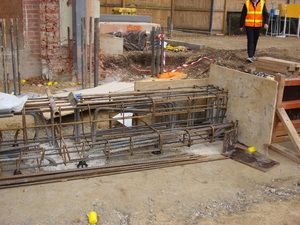 https://archive.abp.unimelb.edu.au/objects/images/Construction/Images/Basement/Capping beams/DSC_0160P.JPG