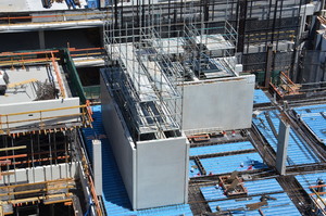 https://archive.abp.unimelb.edu.au/objects/images/Construction/Images/Precast structural concrete walls and columns/Levesl 2-5/DSC_3375.JPG