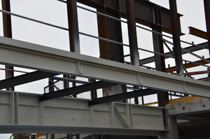 https://archive.abp.unimelb.edu.au/objects/images/Construction/Images/Stairs, walkways and balustrades/Structural steel walkways & support structure/DSC_3811.JPG