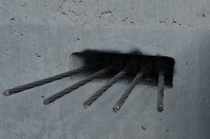 https://archive.abp.unimelb.edu.au/objects/images/Construction/Images/Concrete suspended slabs and beams/Post-tensioned beams & slabs/DSC_1967.JPG
