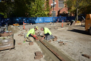 https://archive.abp.unimelb.edu.au/objects/images/Construction/Images/External Works/Brick paving & brick walls/DSC_7646.JPG