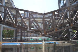 https://archive.abp.unimelb.edu.au/objects/images/Construction/Images/Stairs, walkways and balustrades/Y Stairs structural steel/Installation/DSC_3536.JPG