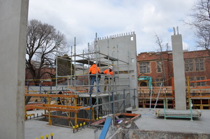 https://archive.abp.unimelb.edu.au/objects/images/Construction/Images/Precast structural concrete walls and columns/Level 1/DSC_1354.JPG