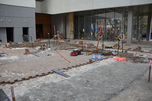 https://archive.abp.unimelb.edu.au/objects/images/Construction/Images/External Works/Brick paving & brick walls/DSC_9039.JPG