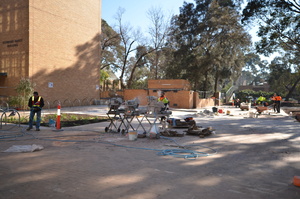 https://archive.abp.unimelb.edu.au/objects/images/Construction/Images/External Works/Brick paving & brick walls/DSD_0055.JPG