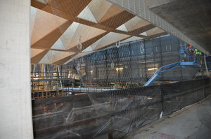 https://archive.abp.unimelb.edu.au/objects/images/Construction/Images/Atrium stainless steel wire mesh & frames/DSC_7986.JPG