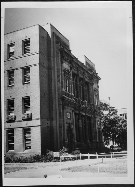 Photograph - Administration Annex, Bank of New South Wales facade (Old Commerce Building). 1968