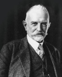 https://upload.wikimedia.org/wikipedia/commons/0/01/George_Herbert_Mead.jpg